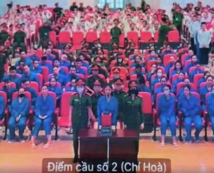 Bị cáo Nguyễn Đỗ Trúc Phương nói lời sau cùng tại phiên tòa từ điểm cầu Trại giam Chí Hòa.