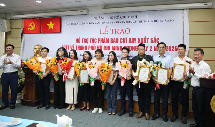 Báo CAND có hai tác phẩm được khen thưởng trong đợt này.