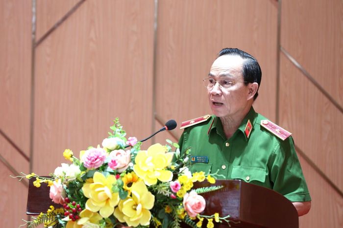 Thiếu tướng Huỳnh Thới An, Phó Cục trưởng Cục Cảnh sát Phòng cháy chữa cháy và cứu nạn cứu hộ điều hành tham luận tại hội nghị.