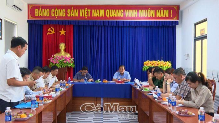 Các đơn vị trao đổi về quản lý tàu cá, truy xuất nguồn gốc sản phẩm và những khó khăn trong hoạt động tại Cảng cá Gành Hào.