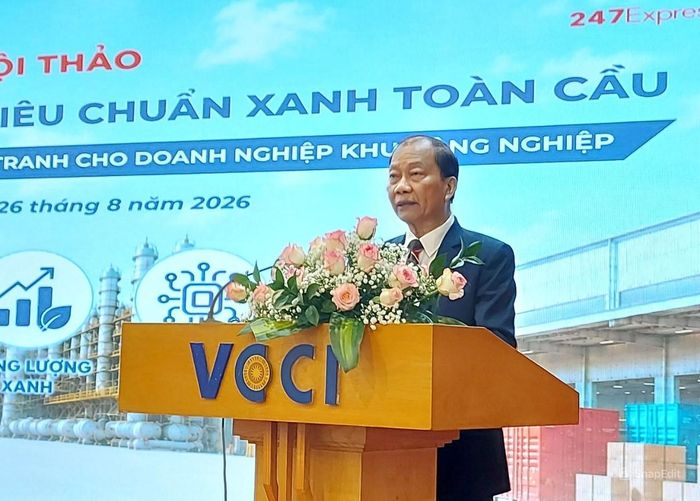 Ông Hoàng Quang Phòng - Phó Chủ tịch VCCI phát biểu. Ảnh: T.THIỆN