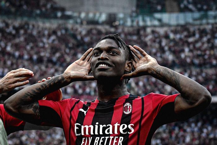 Galatasaray dù quan tâm nhưng mức giá 35 triệu bảng là chưa đủ để AC Milan chấp nhận nhả người