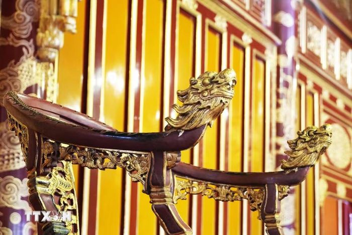 Bảo vật quốc gia “Ngai vua triều Nguyễn” được đưa trở lại trưng bày tại điện Thái Hòa - Đại Nội Huế từ ngày 4/6/2026 sau quá trình phục chế. Ảnh: Nguyên Lý/TTXVN
