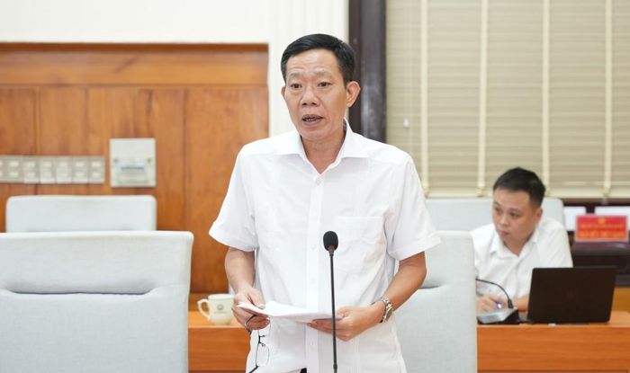 Phó Chủ tịch UBND thành phố Hà Văn Tuấn phát biểu tại cuộc họp