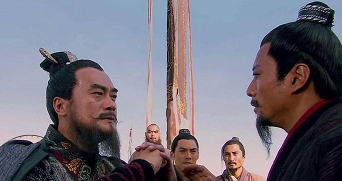 Lư Tuấn Nghĩa chịu ơn kẻ ép ông vào thế “không thể không làm giặc”.