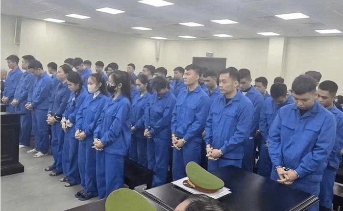 Các bị cáo tại phiên tòa hồi tháng 2-2026. Ảnh: T.T