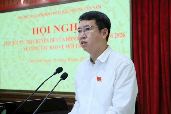 Bí thư Đảng ủy, Chủ tịch HĐND phường Cửa Nam Nguyễn Hoàng Trường phát biểu tại hội nghị. Ảnh: PV