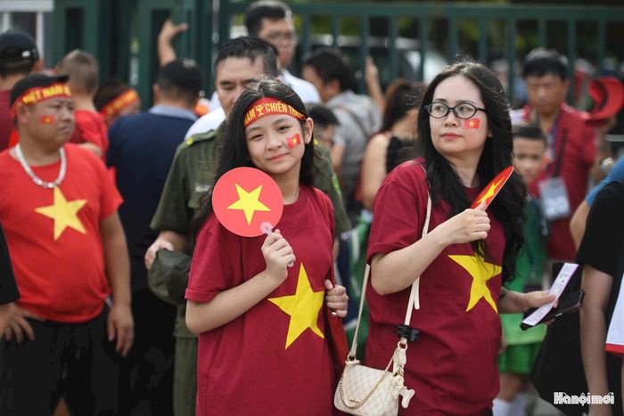 Với lợi thế thắng 2-0 ở lượt đi, người hâm mộ đang kỳ vọng được trực tiếp chứng kiến thầy trò HLV Kim Sang-sik bảo vệ thành công chức vô địch ASEAN Cup ngay trên sân nhà. Ảnh: Ngọc Tú
