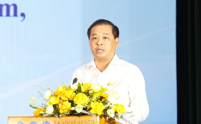 Phó Giám đốc Sở Y tế, Phó Trưởng ban Ban Chỉ đạo phòng, chống ma túy thành phố Hà Nội Đinh Hồng Phong phát biểu tại hội nghị. Ảnh: Công Phương