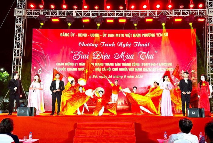 Mỗi tiết mục mang một sắc màu riêng nhưng đều hội tụ ở tình yêu quê hương, đất nước và niềm tin vào tương lai. Ảnh: Thái Phương