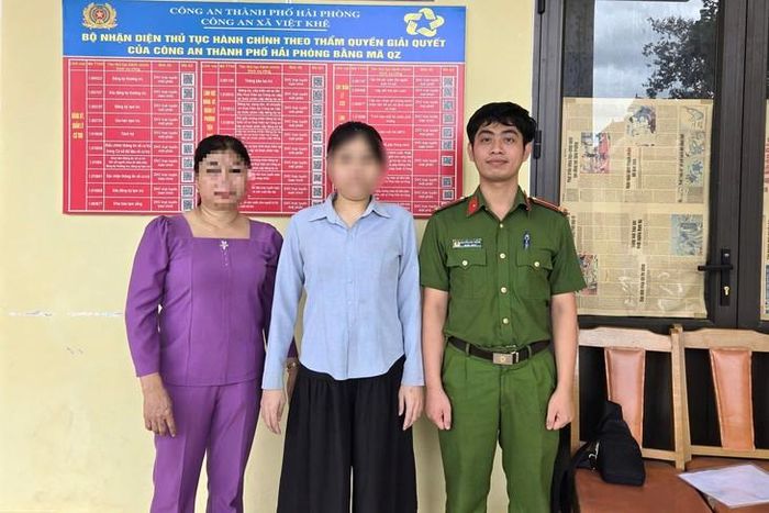 Nhờ sợ giúp đỡ của Công an xã Việt Khê, chị C. đã tìm thấy con gái bị thất lạc sau 16 năm bên xứ người, Ảnh: Cơ quan Công an.