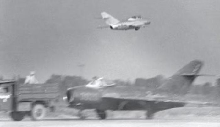 Từ nền tảng đó, Liên Xô tiếp tục phát triển MiG-17, MiG-19, MiG-21 và sau này là cả một dòng tiêm kích đánh chặn và tiêm kích chiếm ưu thế trên không.