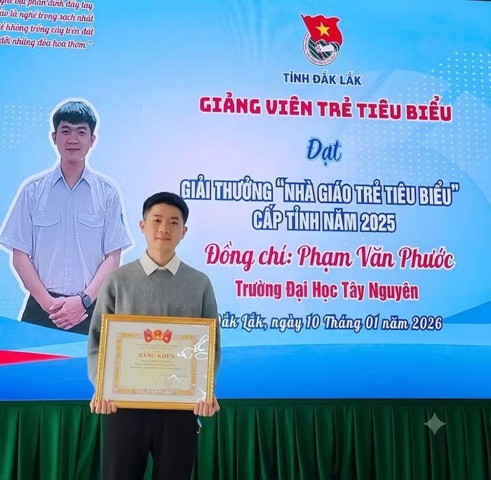 Thầy Phạm Văn Phước. (Ảnh: NVCC)