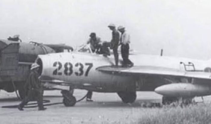 Nhưng nếu MiG-17 là bước tiến vào thời đại phản lực, thì MiG-19 là cây cầu đưa Liên Xô từ cận âm sang siêu thanh, trước khi MiG-21 biến bước tiến đó thành một cuộc cách mạng thực sự.