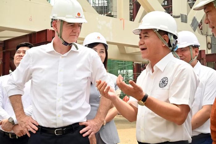 Trung tướng, Anh hùng lực lượng vũ trang nhân dân Nguyễn Thanh Tùng, Ủy viên Ban Thường vụ Thành ủy, Bí thư Đảng ủy, Giám đốc CATP Hà Nội chia sẻ mong muốn khi sân vận động khánh thành (dự kiến hoàn thành vào tháng 3-2027) sẽ có các đội bóng quốc tế nổi tiếng thi đấu khai màn...