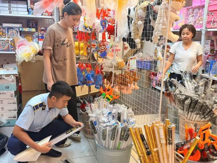 Hà Nội phát hiện, xử lý nhiều hàng hóa vi phạm trước Tết Trung thu 2026