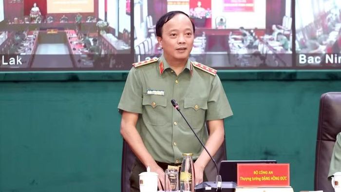  Thượng tướng Đặng Hồng Đức - Ủy viên Trung ương Đảng, Thứ trưởng Bộ Công an chủ trì phần thảo luận tại hội nghị 