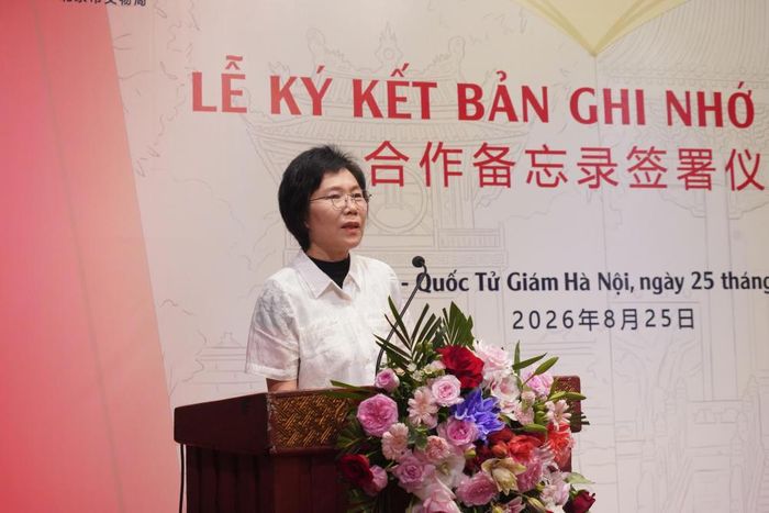 Bà Trương Lập Tân – Cục trưởng Cục Văn vật thành phố Bắc Kinh phát biểu. Ảnh: Thuý Nga.
