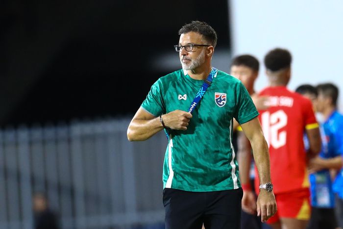  Anthony Hudson trao cơ hội cho nhiều cầu thủ trẻ ở ASEAN Cup 2026, song Thái Lan vẫn thiếu một bộ khung ổn định khi bước vào giai đoạn knock-out. 
