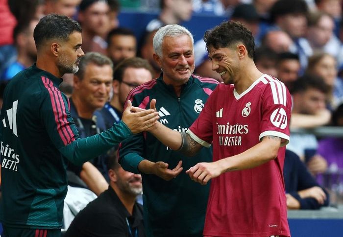  Mourinho đang dần xây dựng bầu không khí tích cực tại Real. Ảnh: Reuters.