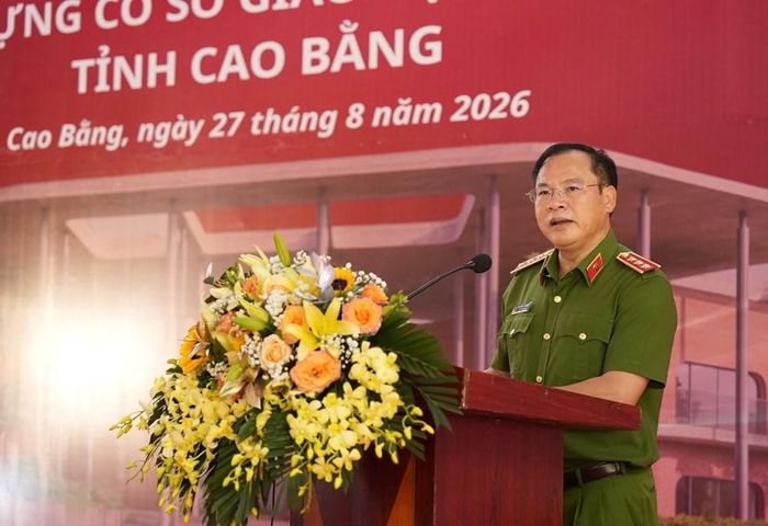 Thượng tướng Nguyễn Văn Long, Ủy viên Trung ương Đảng, Thứ trưởng Bộ Công an phát biểu tại buổi lễ