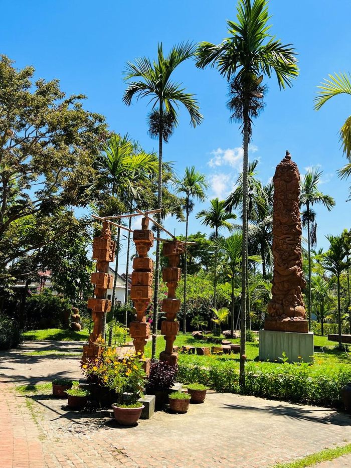 Một không gian vốn chủ yếu phục vụ đời sống hàng ngày có thể đồng thời trở thành nơi tổ chức hoạt động văn hóa, một điểm dừng trong hành trình du lịch. Ảnh: Tuấn Đông