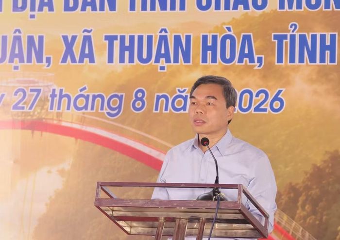 Đồng chí Ma Thế Hồng, Phó Bí thư Tỉnh ủy, Chủ tịch Ủy ban Mặt trận Tổ quốc Việt Nam tỉnh Tuyên Quang phát biểu tại lễ khởi công. (Ảnh: KHÁNH TOÀN)