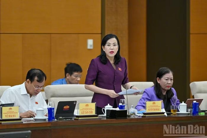 Chủ nhiệm Ủy ban Khoa học, Công nghệ và Môi trường Nguyễn Thanh Hải phát biểu ý kiến. (Ảnh: THỦY NGUYÊN)