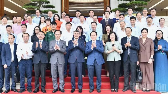  Thủ tướng Chính phủ Lê Minh Hưng và các đại biểu tham dự hội nghị. (Ảnh: THANH GIANG) 