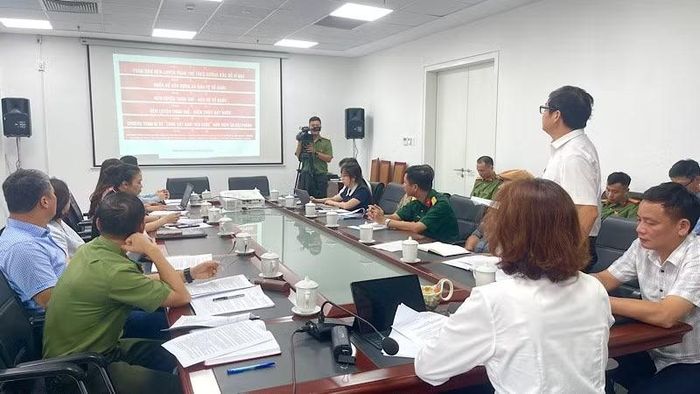 Ban tổ chức chương trình đi bộ “Cùng Việt Nam tiến bước” năm 2026 tại Hải Phòng họp, triển khai các nội dung tham gia chương trình. (Ảnh: XUÂN TRƯỜNG)