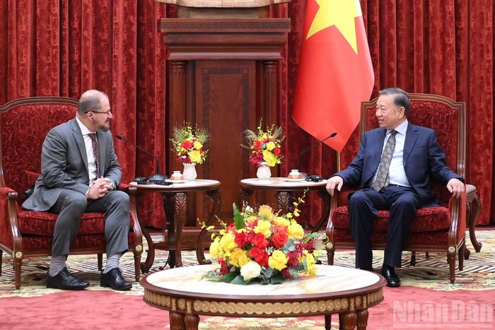  Tổng Bí thư, Chủ tịch nước Tô Lâm tiếp ông Cristiano Amon, Chủ tịch kiêm Tổng Giám đốc Điều hành Tập đoàn Qualcomm﻿ (Hoa Kỳ). 