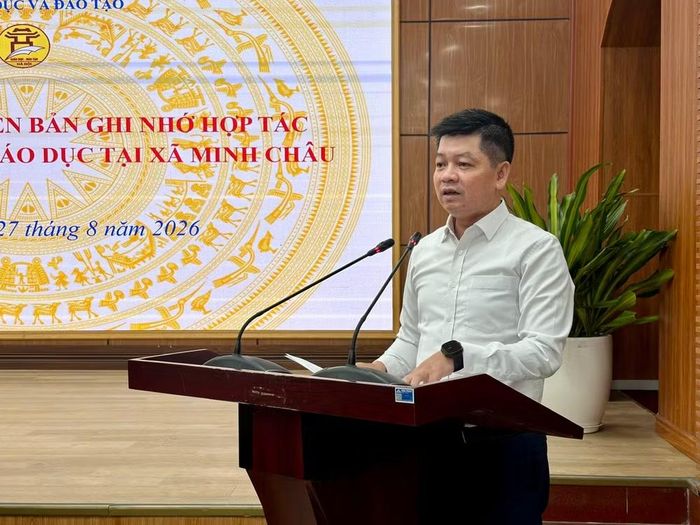 Phó Giám đốc Sở Giáo dục và Đào tạo Hà Nội Phạm Quốc Toản phát biểu ý kiến. (Ảnh: THÚY QUỲNH)