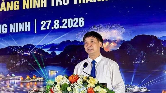 Phó chủ tịch Ủy ban nhân dân tỉnh Quảng Ninh Nguyễn Văn Công phát biểu tại sự kiện. (Ảnh: QUANG THỌ)
