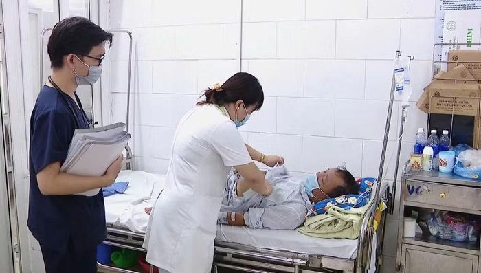 Số ca mắc sốt xuất huyết liên tục gia tăng, bước vào giai đoạn đỉnh dịch.