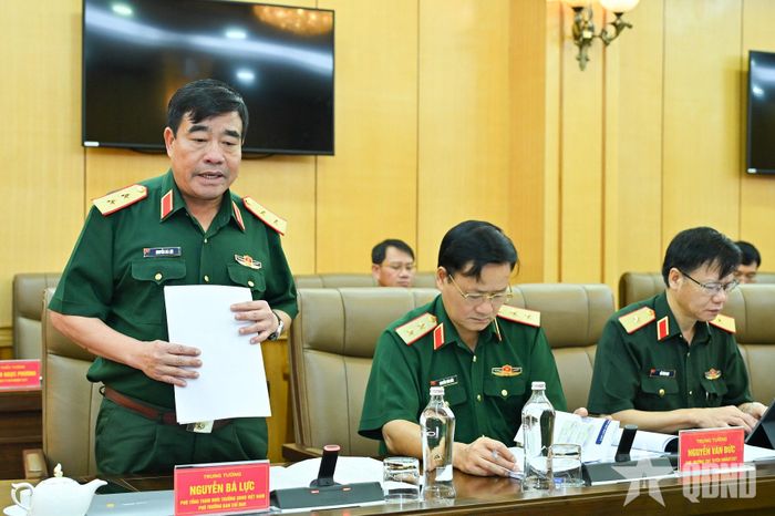 Trung tướng Nguyễn Bá Lực phát biểu.