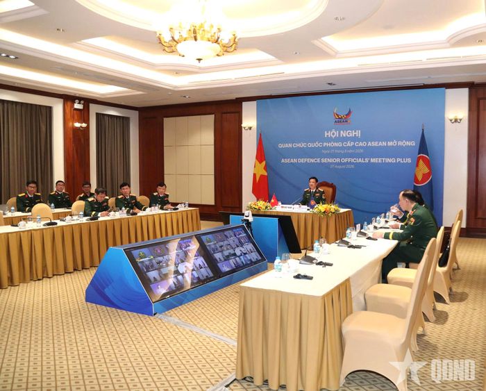 Thượng tướng Nguyễn Trường Thắng dẫn đầu đoàn Bộ Quốc phòng Việt Nam tham dự hội nghị.