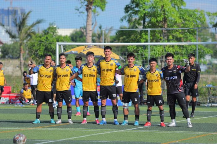 Tân binh của giải dành vé vào bán kết sớm sau 2 trận toàn thắng