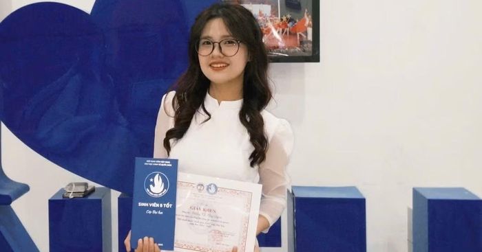 Thúy Quỳnh được công nhận danh hiệu “Sinh viên 5 tốt”, năm học 2025 - 2026.