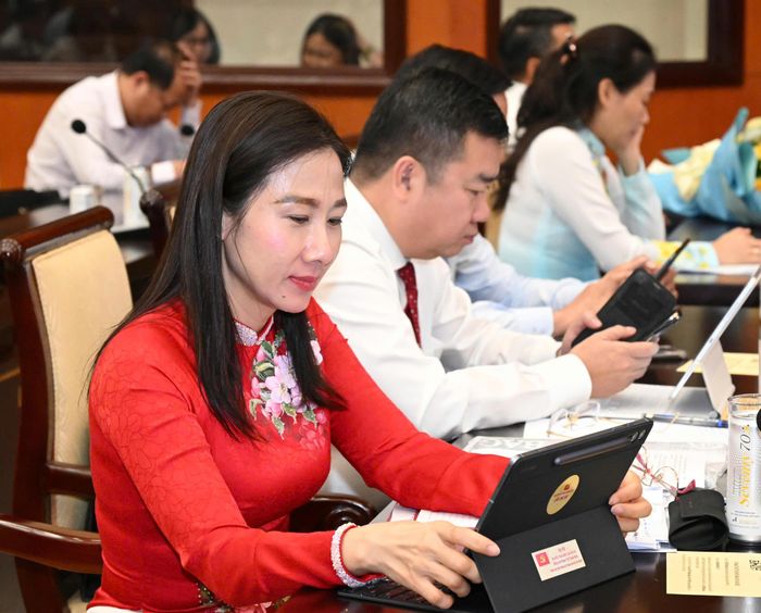  Các đại biểu dự kỳ họp. Ảnh: VIỆT DŨNG 