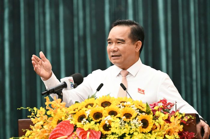  Chủ tịch UBND TPHCM Nguyễn Văn Được phát biểu, trao đổi với các đại biểu. Ảnh: VIỆT DŨNG 