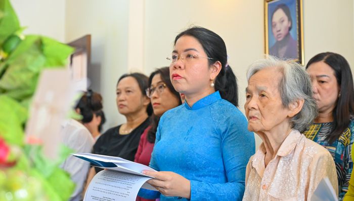  Chủ tịch Hội LHPN TPHCM Nguyễn Thị Ngọc Xuân xúc động ôn lại quá trình hoạt động cách mạng của đồng chí Nguyễn Thị Minh Khai 