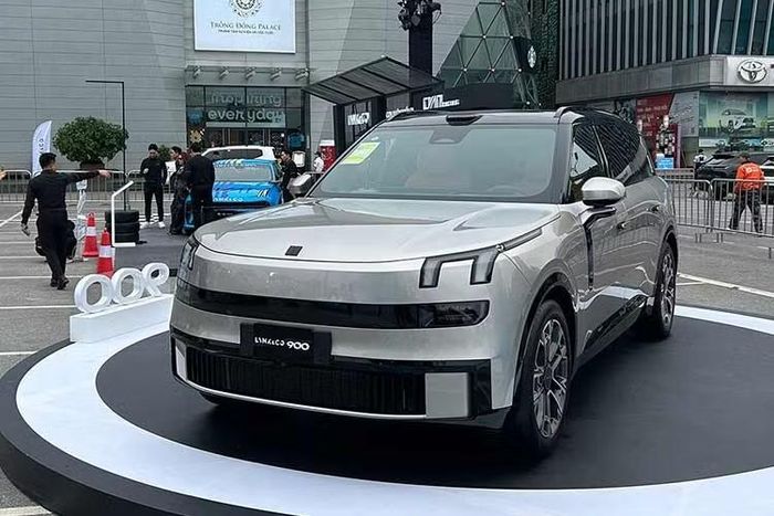 Lynk & Co 900 đã ra mắt và bán chính thức tại Việt Nam.