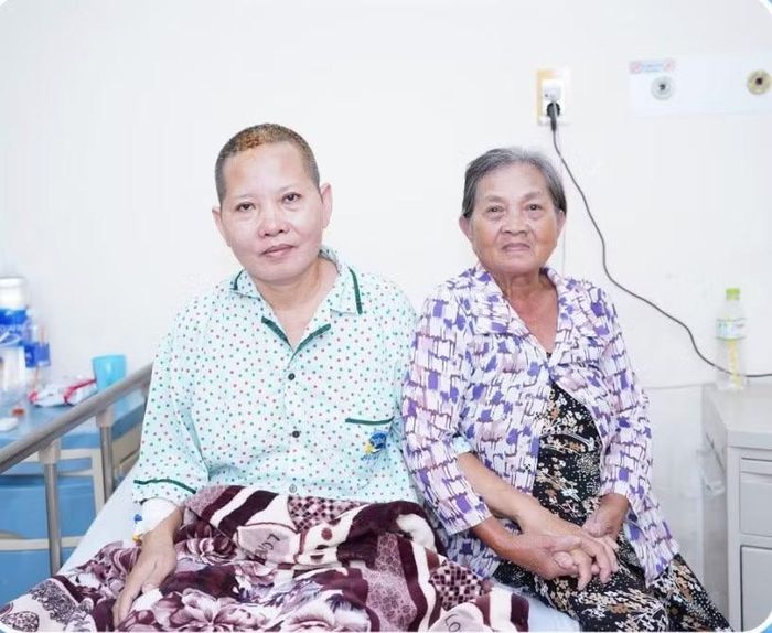 Bệnh nhân hồi phục sau phẫu thuật - Ảnh BVCC
