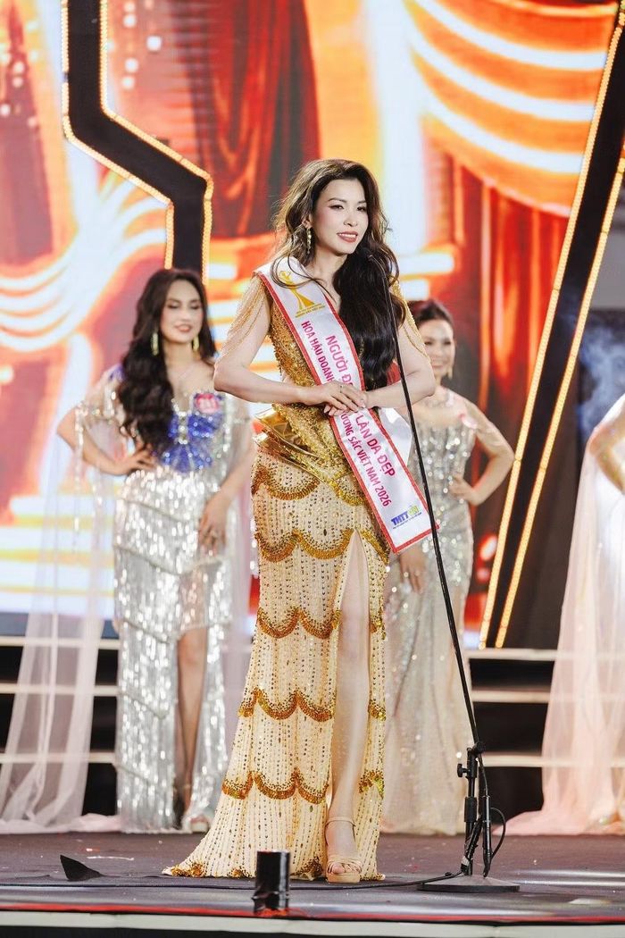 Nguyễn Thị Phượng Liên trong phần thi ứng xử. (Ảnh: Team Bình Nguyễn)