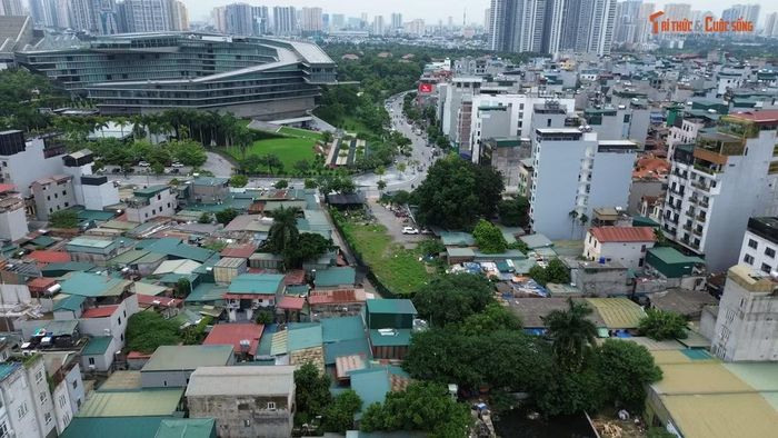 Dự án xây dựng tuyến đường nối Đỗ Đức Dục - Mễ Trì là 1 trong 5 tuyến đường khung của UBND quận Nam Từ Liêm (cũ).