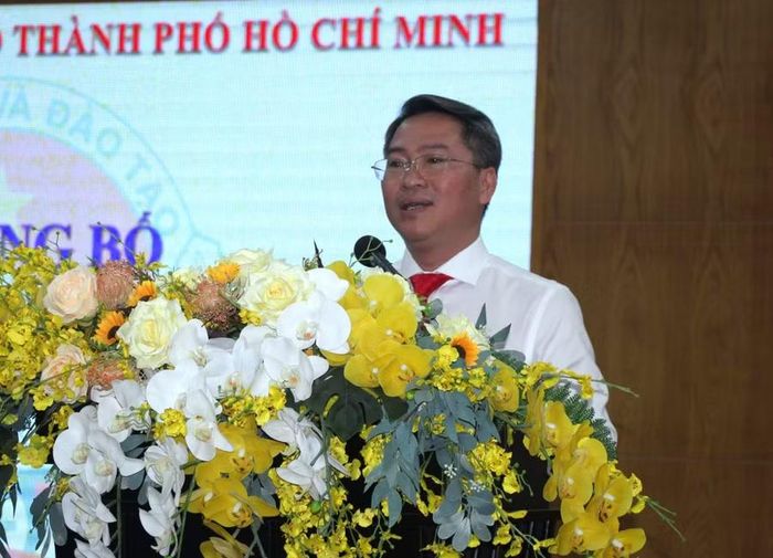 Ông Nguyễn Tấn Phát phát biểu tại buổi lễ trao quyết định.