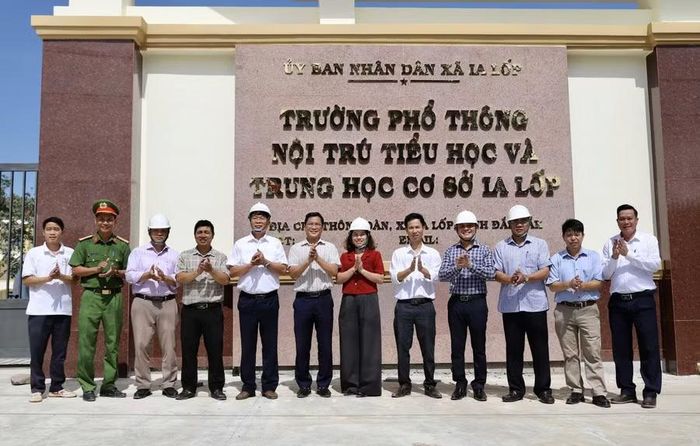 Trường PTNT TH&THCS Ia Lốp dự kiến bàn giao vào ngày 30/8.