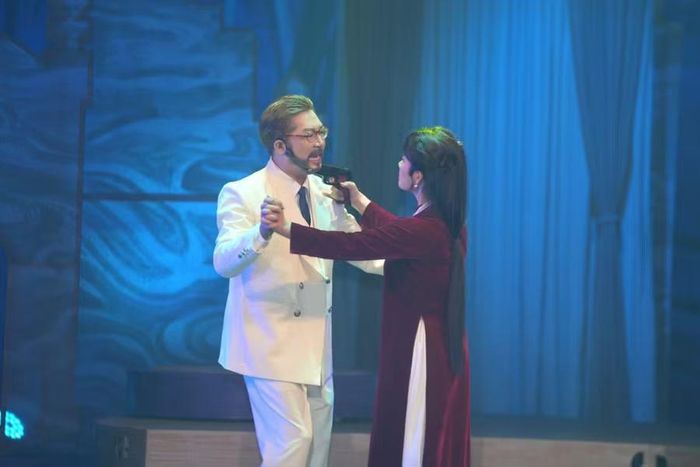 Cuộc chiến trong “Người con gái Hà Thành” len vào từng gia đình, từng mối quan hệ và đặt con người trước những lựa chọn nghiệt ngã.