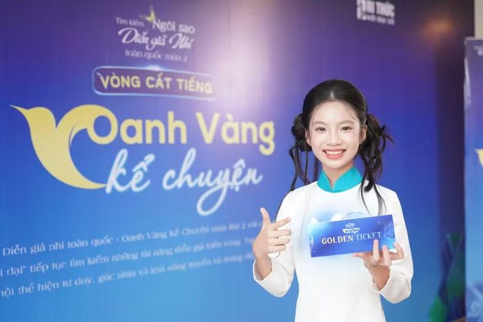 Nguyễn Trần Thảo Nhi giành tấm vé Vàng bước vào vòng Chung kết cuộc thi Tìm kiếm Ngôi sao diễn giả nhí toàn quốc - Oanh Vàng kể chuyện mùa 2.