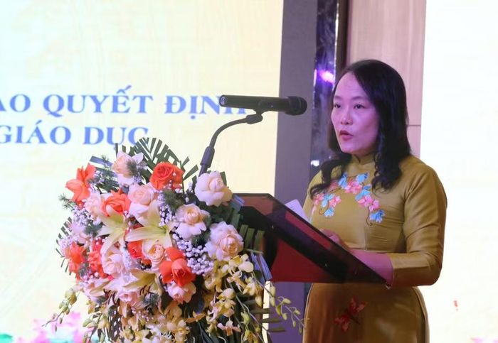 Cô Thanh xúc động chia sẻ hành trình 17 năm gắn bó với nghề giáo.